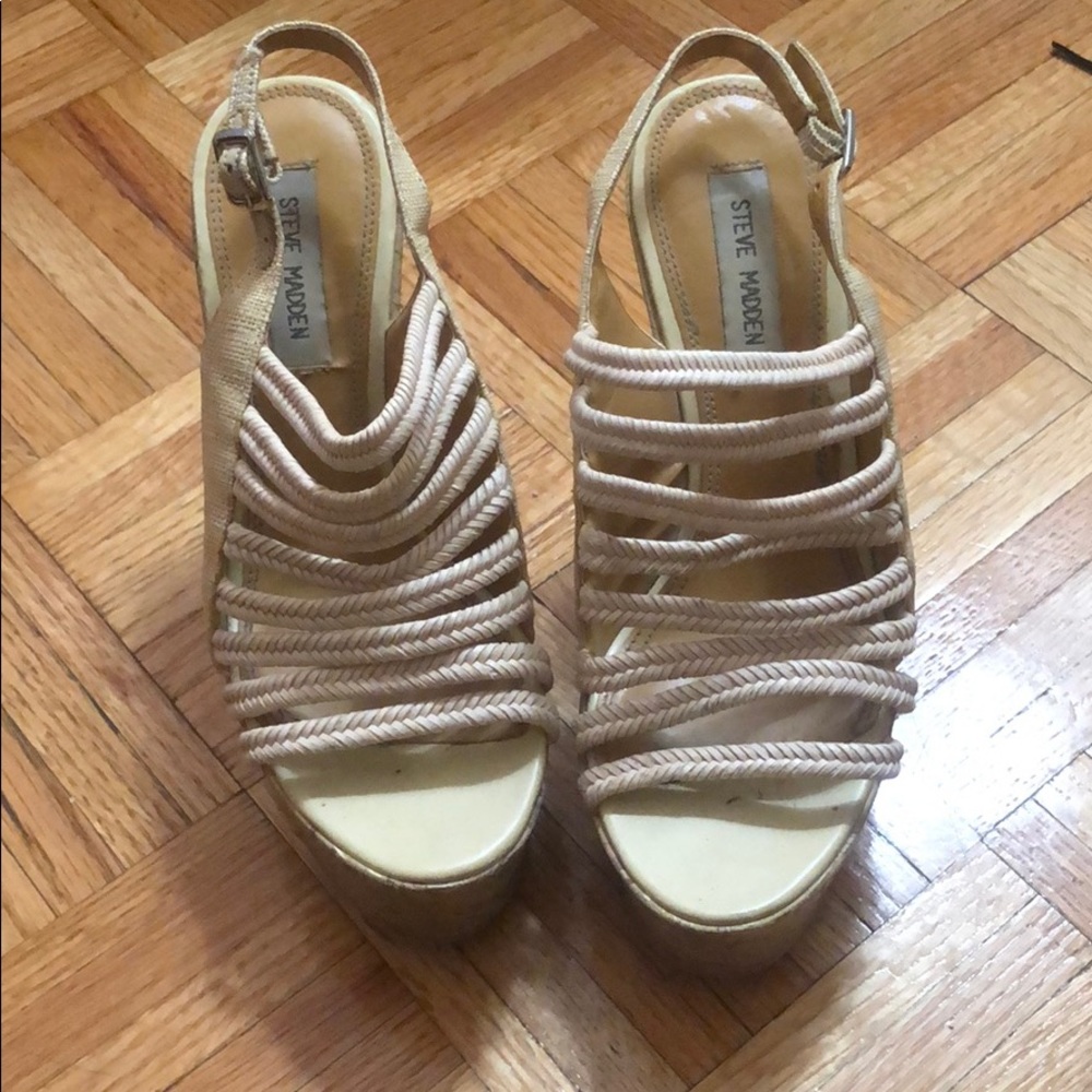 Platform sandals
